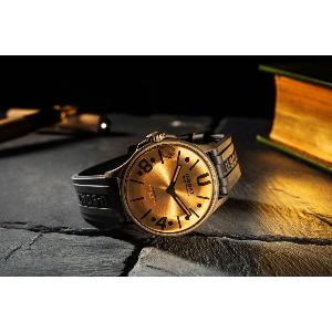 Montre DARKMOON 9547 40mm or PVD vintage